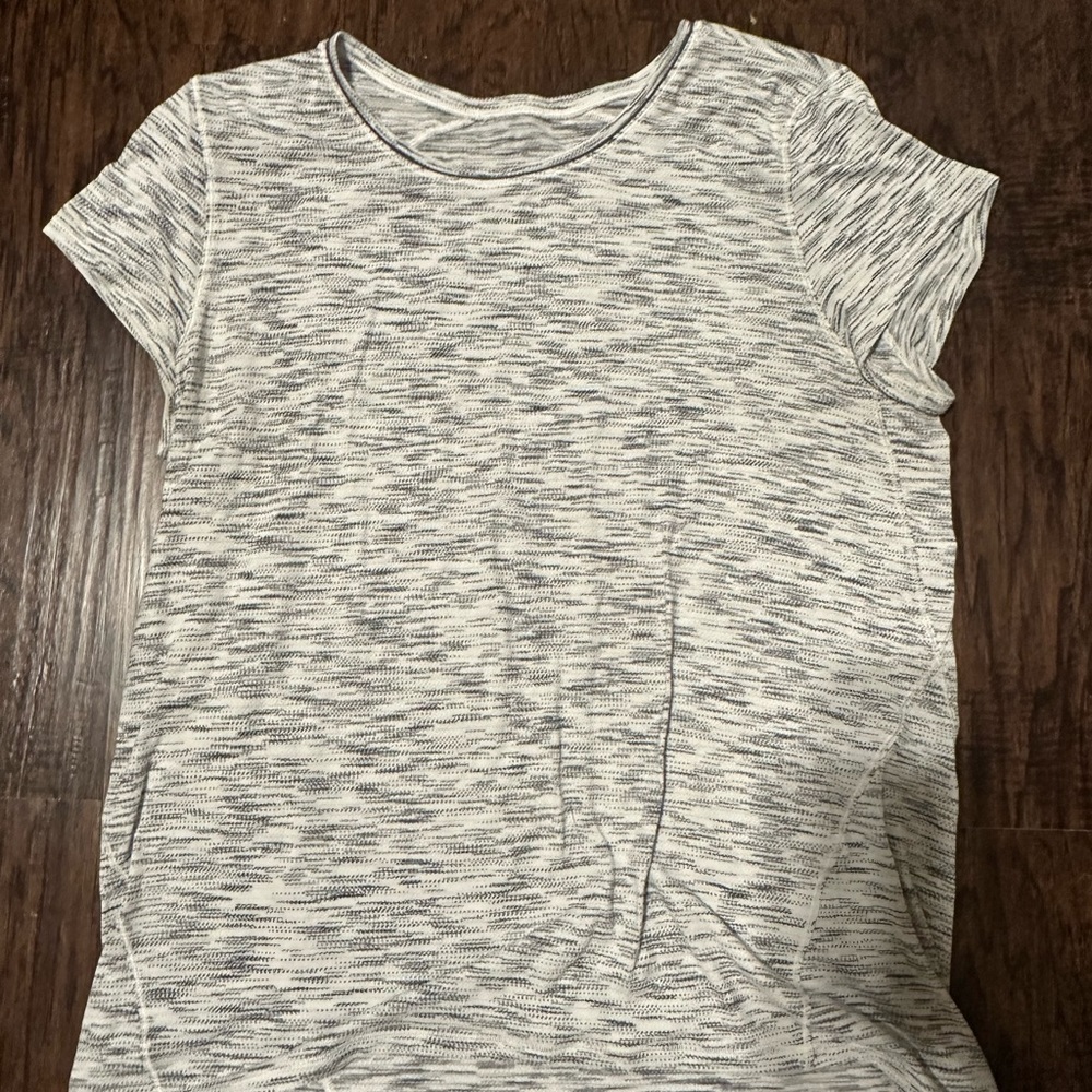 Lululemon shirt